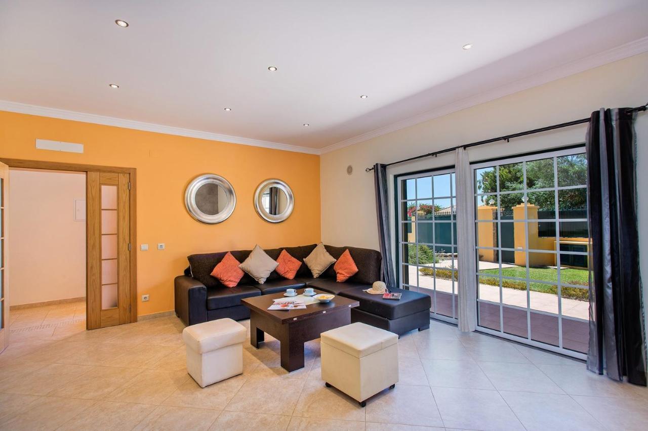 Villa Nincha - Heated Pool - Free Wi-Fi - Air Con Albufeira Eksteriør billede